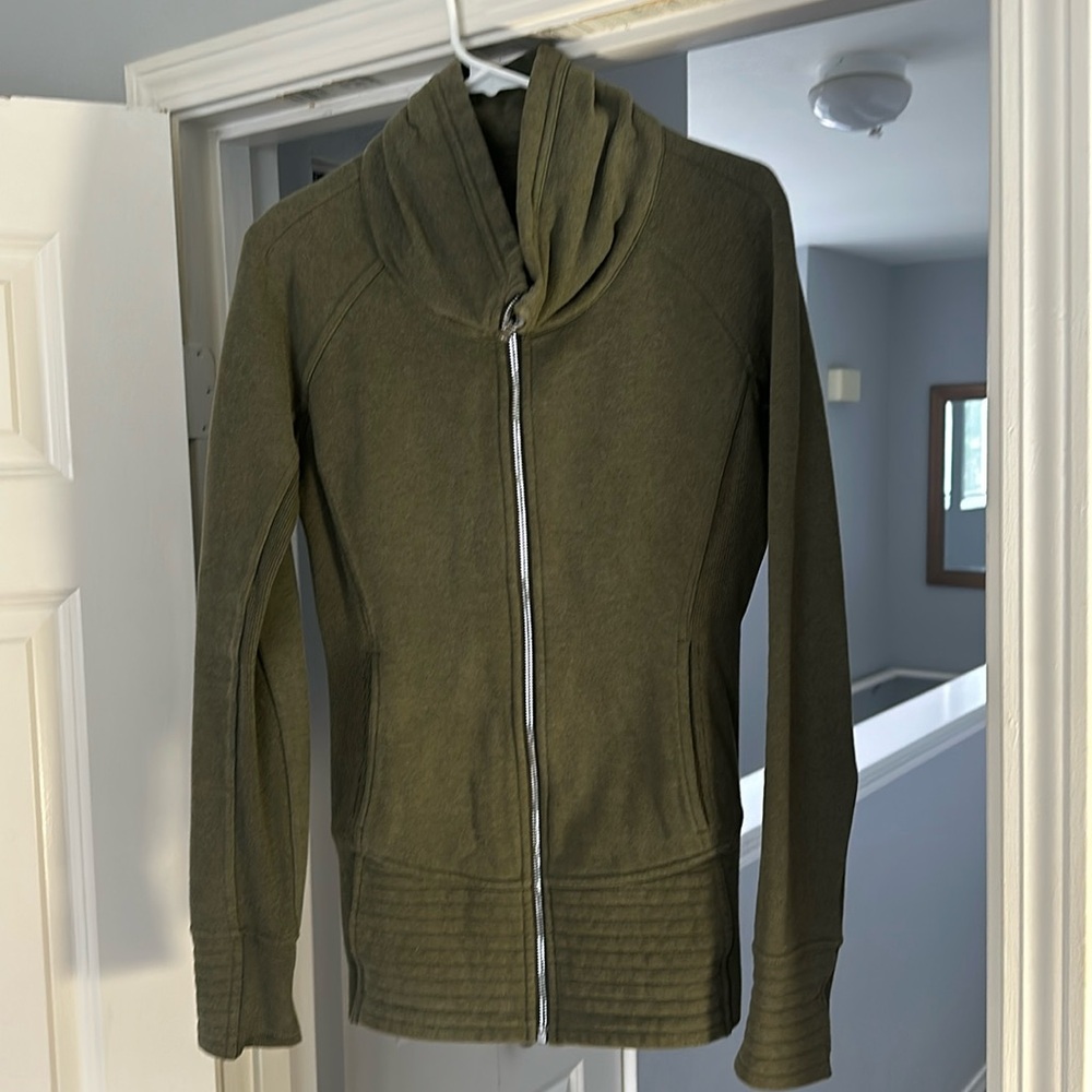 Oversized, funnelneck, scuba sweatshirt, Lululemon size 6
